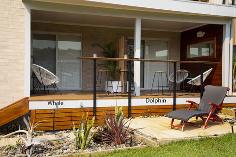 Whale Studio Apartment, 1a Ocean Street - Redcliffe Tourism 3