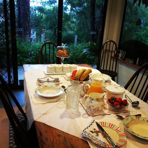 Whispering Pines Bed And Breakfast - Redcliffe Tourism 3