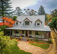 Whispering Pines Cottages - Redcliffe Tourism