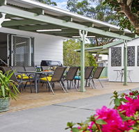 Whispering Waves - relaxing beach house - Redcliffe Tourism