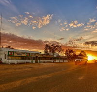William Creek Camp Ground  Units - Redcliffe Tourism