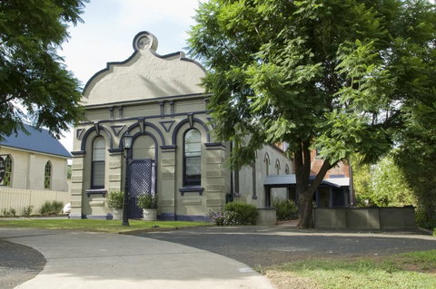 Willowgate Hall Luxury Hosted B&B - Redcliffe Tourism 0