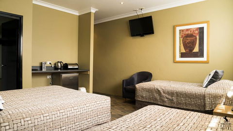 Windsor Castle Hotel - Redcliffe Tourism 1