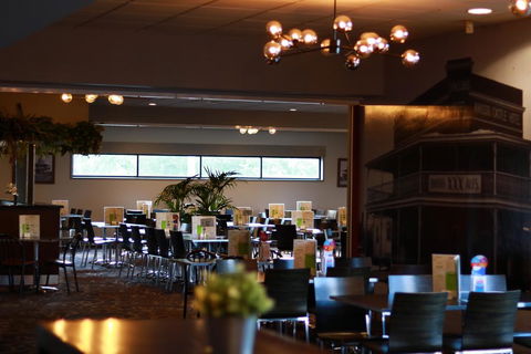 Windsor Castle Hotel - Redcliffe Tourism 2