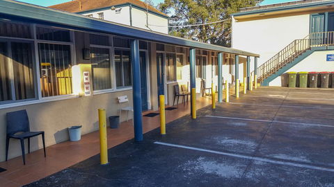 Windsor Motel - Redcliffe Tourism 3