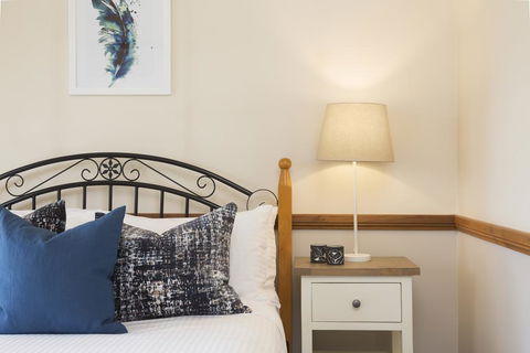 Windsors Edge Cottage Rothbury - Redcliffe Tourism 1