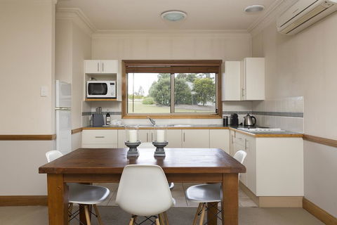 Windsors Edge Cottage Rothbury - Redcliffe Tourism 3