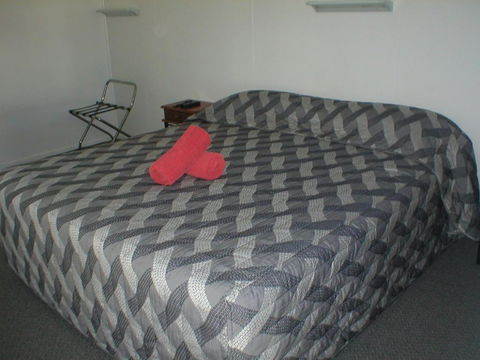 Winton Outback Motel - Redcliffe Tourism 2