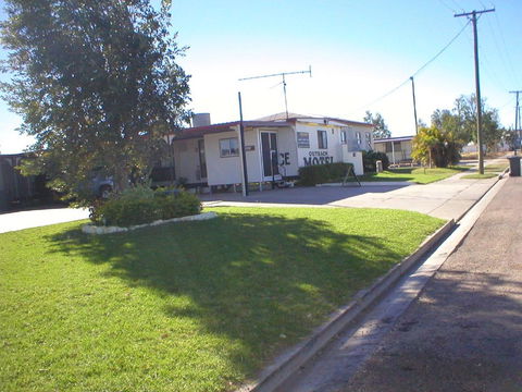 Winton Outback Motel - Redcliffe Tourism 1