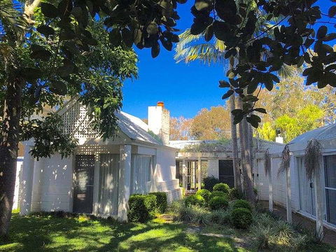 Wisteria Cottage On The Lagoon/Beach - Redcliffe Tourism 0