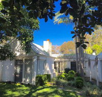 Wisteria Cottage on the Lagoon/Beach - Redcliffe Tourism
