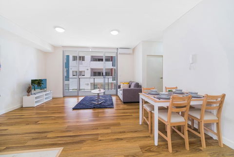 Wolli Creek Airport Serviced 2 Bedroom Apartment - Redcliffe Tourism 2