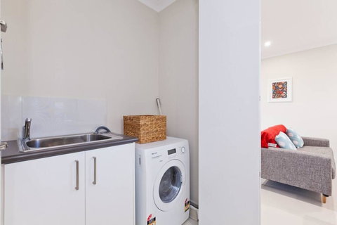 Woodlands - Home With A View - Redcliffe Tourism 1