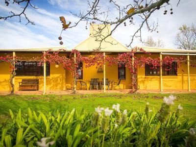 Woolshed Hill Estate - Redcliffe Tourism 0