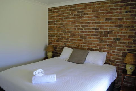 Woolshed Hill Estate - Redcliffe Tourism 3