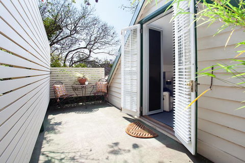 Woolwich Studio Bliss, Your Private Oasis By The Water - Redcliffe Tourism 3