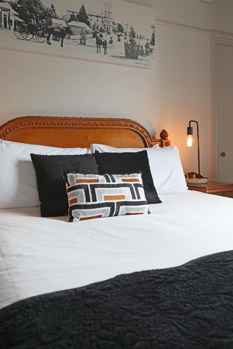 Yarra Valley Grand - Redcliffe Tourism 3