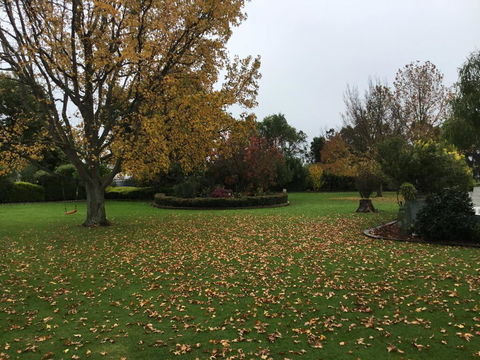 Yarragon Dairy Family Room - Redcliffe Tourism 0