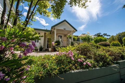 Yarra Gables - Redcliffe Tourism 3