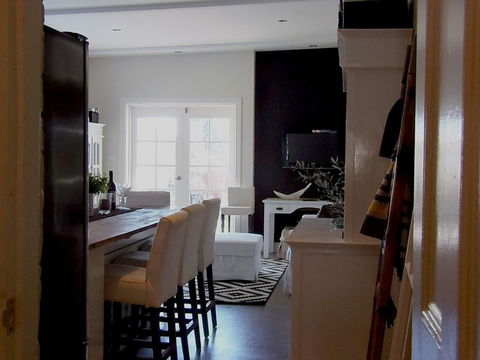 YSG The Edward Townhouse 155 - Steps To Town - Redcliffe Tourism 2