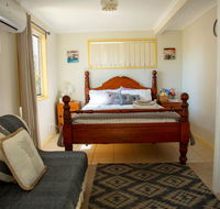 Zen Escape Guest House - Redcliffe Tourism