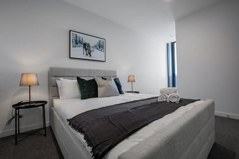 Grey Style, Simple And Cozy Apt@Parkville+Carpark - Redcliffe Tourism 2