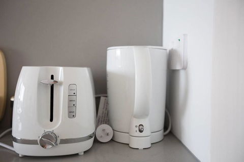 Grey Style, Simple And Cozy Apt@Parkville+Carpark - Redcliffe Tourism 3