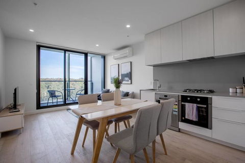 Grey Style, Simple And Cozy Apt@Parkville+Carpark - Redcliffe Tourism 0