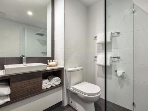 Mercure Sunshine Coast Kawana Waters - Redcliffe Tourism 1