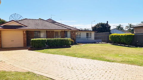 3 Bed Room, Luxury Home - Redcliffe Tourism 0