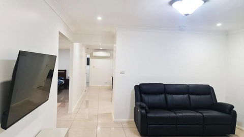 3 Bed Room, Luxury Home - Redcliffe Tourism 1