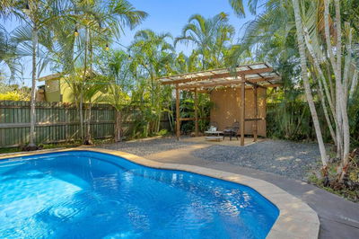 4-Bed Beach Retreat with Pool & Outdoor Dining