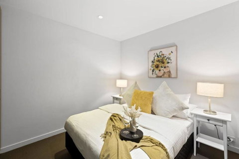 A 2BR Apt With City Views Next To Southern Cross - Redcliffe Tourism 4