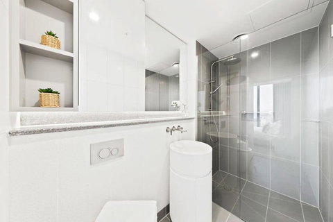 A 3BR Apt Next To Melbourne Central FREE Parking - Redcliffe Tourism 3