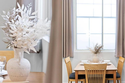 A Chic Apartment On Bourke St Near Chinatown - Redcliffe Tourism 4