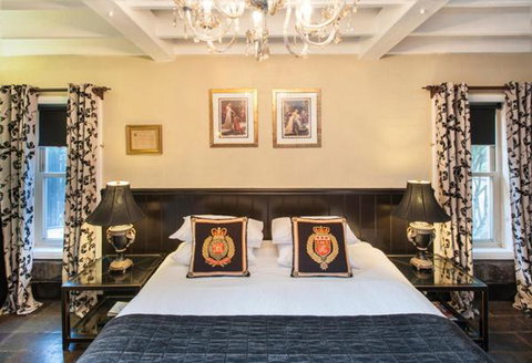 A Loft In The Mill Boutique Accommodation - Redcliffe Tourism 2