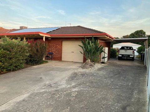 Abide Awhile - Redcliffe Tourism 1