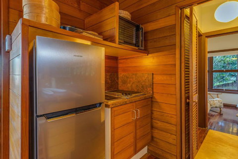 Aetos - Redcliffe Tourism 1