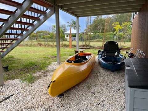 ABSOLUTE BEACHFRONT Port Stephens - Pindimar Beach House - Redcliffe Tourism 4