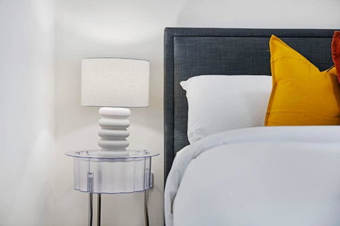 Airport And Waterview Retreat - Redcliffe Tourism 1