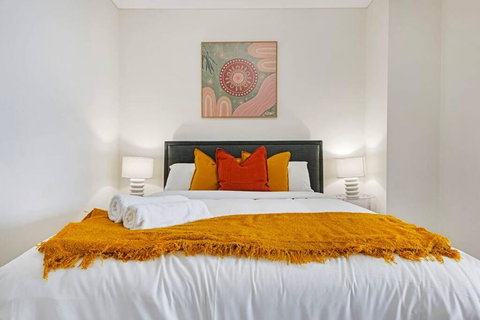 Airport And Waterview Retreat - Redcliffe Tourism 3