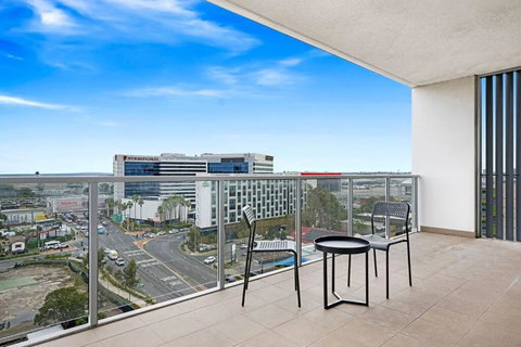 Airport And Waterview Retreat - Redcliffe Tourism 4