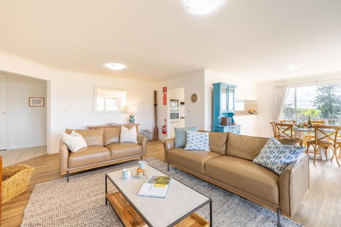 Albacore 6 - Redcliffe Tourism 2