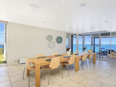 Albatross - Redcliffe Tourism 1