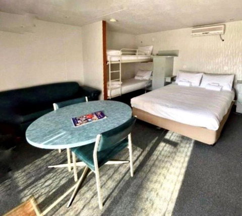 Alexandra Parklife Studio 3 - Redcliffe Tourism 2