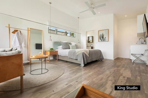 Aloha Byron Bay - Redcliffe Tourism 0