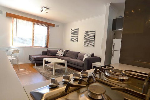 Alpine Haven 5 - Redcliffe Tourism 4