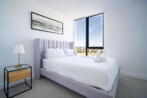 Amazing CBD 3BR Apt Bayview Free Parking - Redcliffe Tourism 2