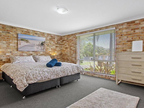 Amersham - Redcliffe Tourism 3