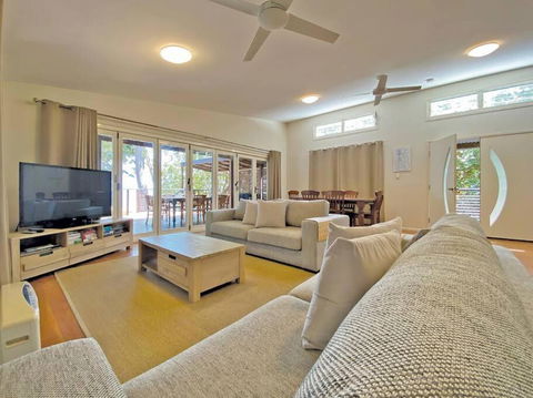 AMITY SEASIDE - Redcliffe Tourism 3